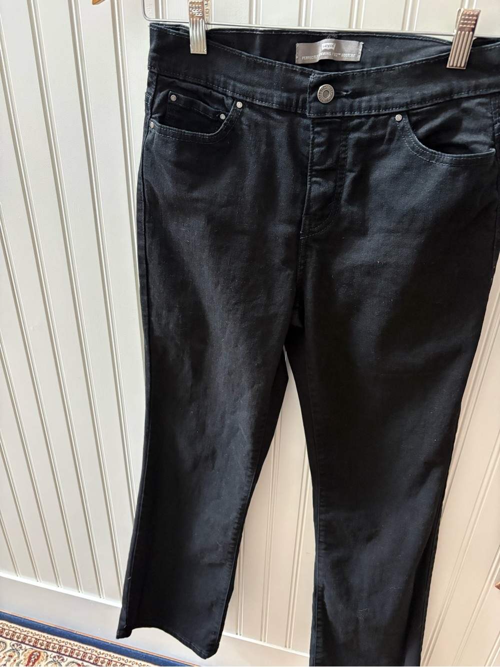 Levi’s 512 Black Bootcut Women’s Jeans - Size 6